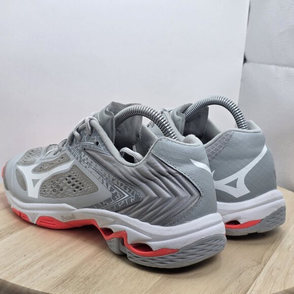 Mizuno Wave Lighting Z5 Women’s Volleyball Indoor Court Shoes Size 9 - Picture 7 of 9